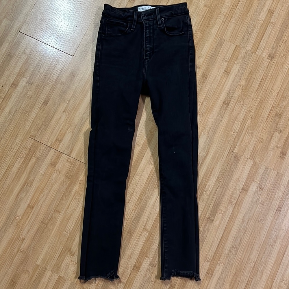 Abercrombie Jeans size 23s